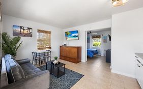 Cottage Bungalow Near Beach! King Bed With Pool & Bbq